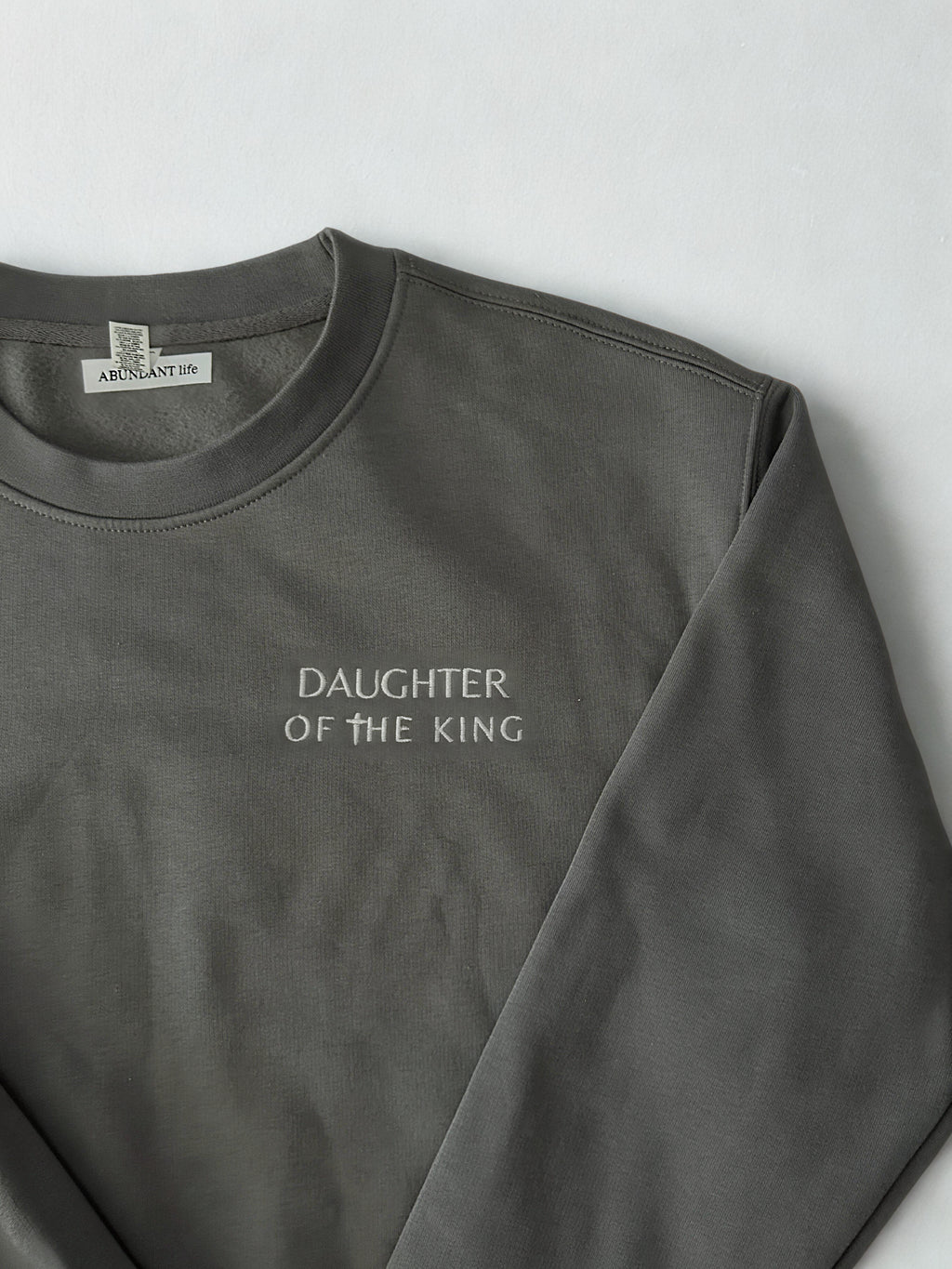 Daughter of the King Women's Crewneck